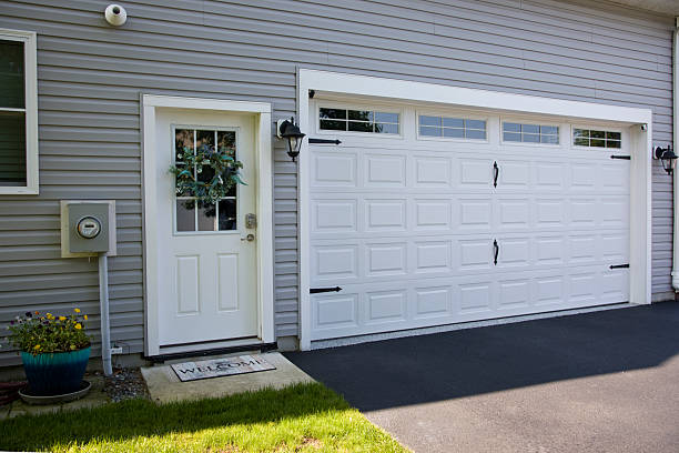 24/7 Emergency Garage Door Roller Replacement experts in Eagan, MN